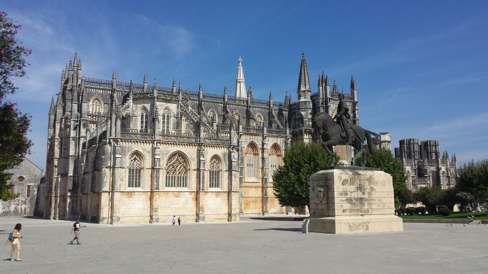 Fátima Minivan Tour From Lisbon - Sanctuary of Fátima