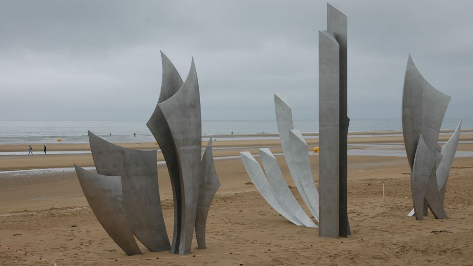 From Bayeux: Omaha Beach, Cemetery, and Pointe Du Hoc Tour - Key Points