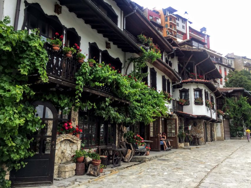 From Bucharest: Private Guided Tour to Veliko Tarnovo - Key Points