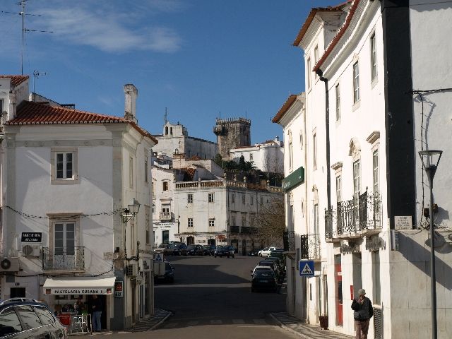 From Lisbon: Private 9-Hour Tour of Évora and Estremoz - Key Points