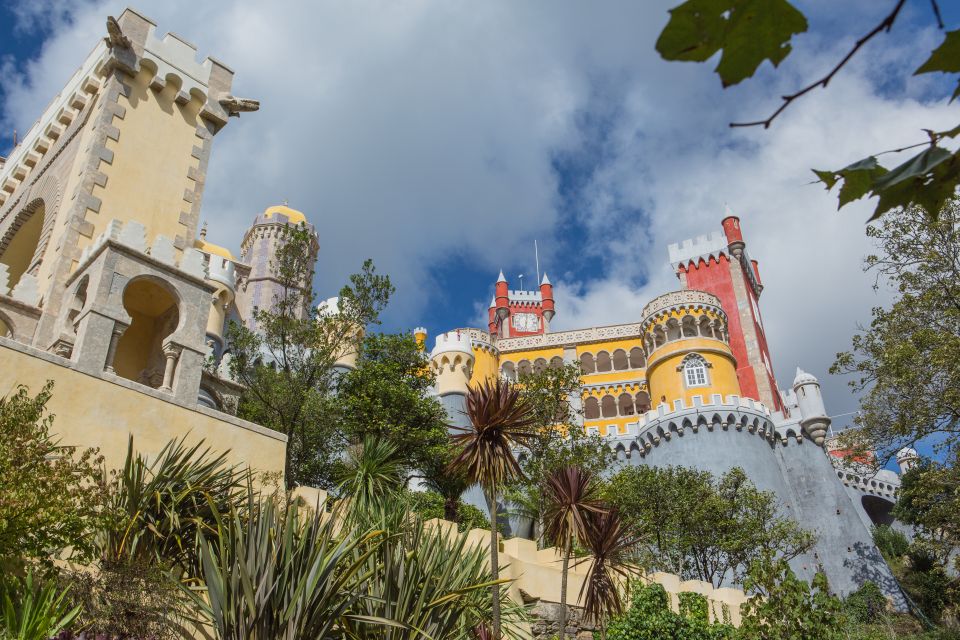 From Lisbon: Sintra, Roca Cape & Cascais Guided Walking Tour - Key Points