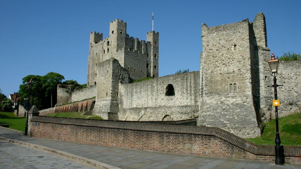 From London: Rochester, Dover Castle & White Cliffs Tour - Key Points