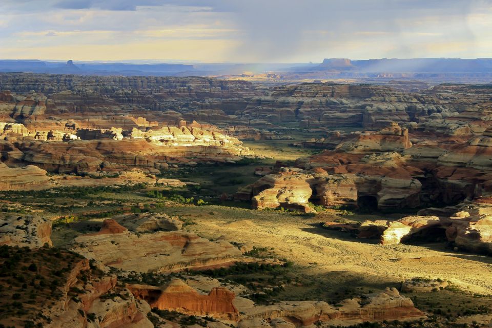 From Moab: Lavender Canyon 4x4 Drive & Hiking Combo Tour - Key Points