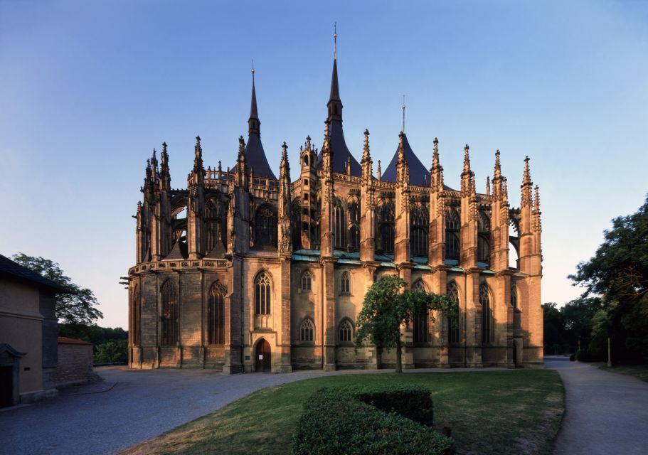 From Prague: Kutna Hora Walking Tour & St. Barbara Cathedral - Key Points