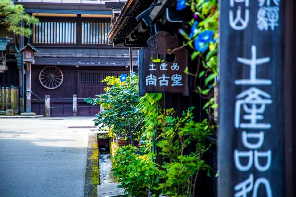 From Takayama: Immerse in Takayamas Rich History and Temple - Key Points