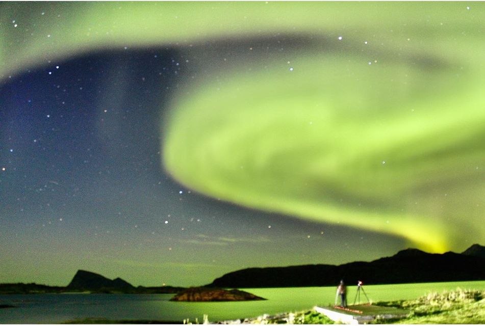 From Tromsø: Northern Lights Adventure With Hotel Transfers - Key Points