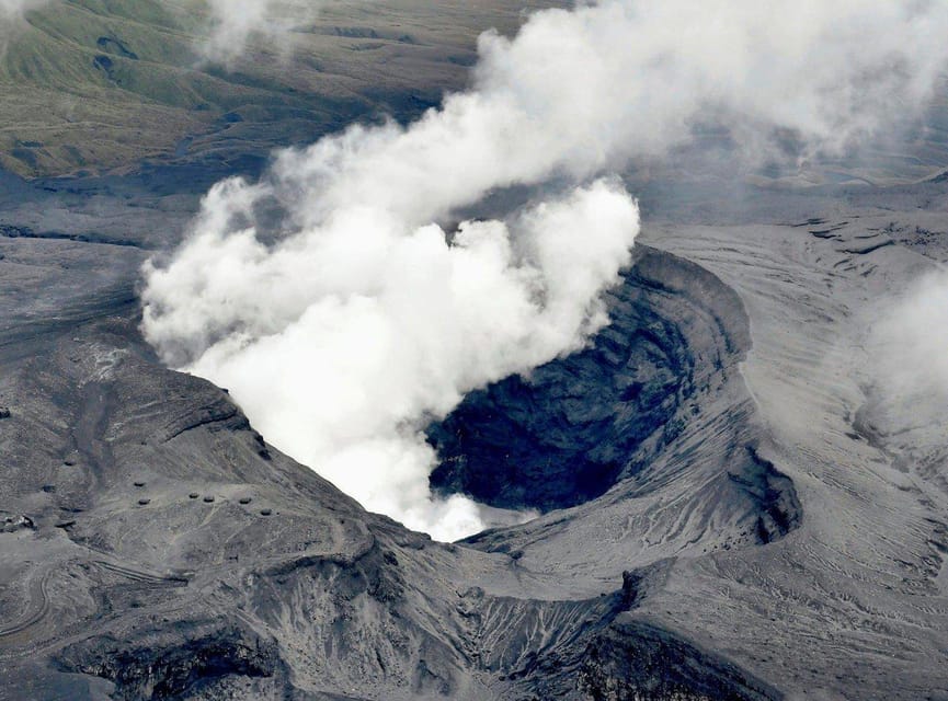 Fukuoka: Mt. Aso Volcano & Kurokawa Onsen Review - Key Points