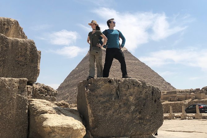 Full - Day Tour to Giza Pyramids , Cairo Museum & Bazaar Includes Lunch - Key Points