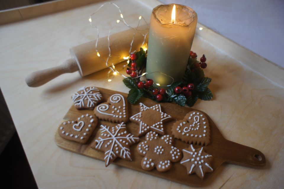 Gingerbread Cookies Baking and Decorating Class - Key Points