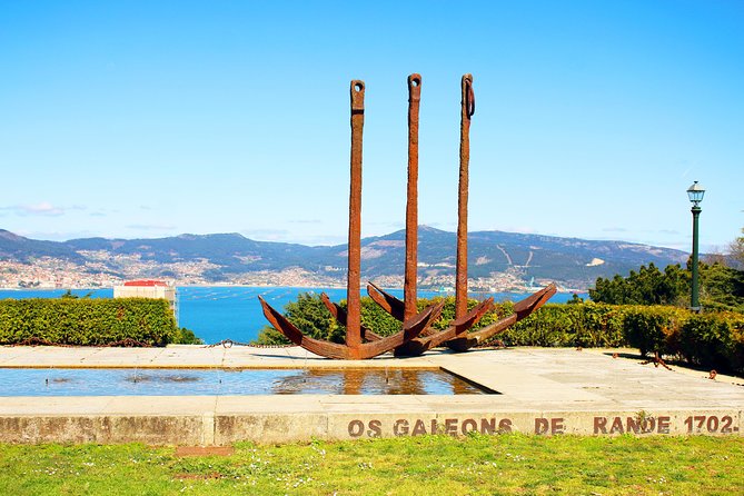 GROUP Walking Tour in Vigo - Key Points