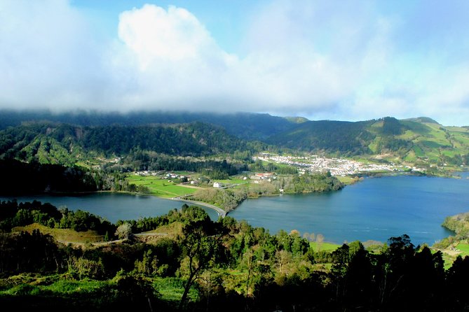 Half-Day 4x4 Tour to Lagoa Das Sete Cidades - Key Points