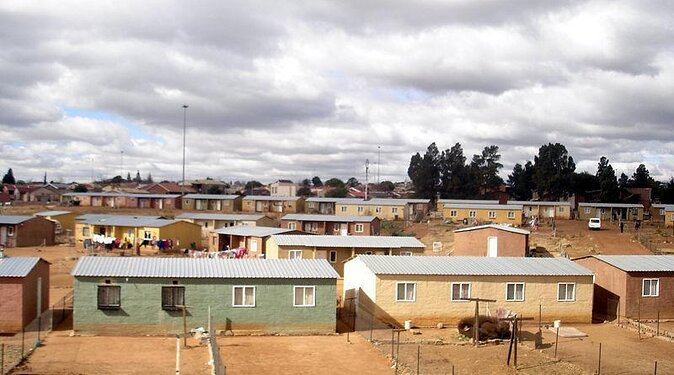 Half-Day Guided Tour of Johannesburg and Soweto Township - Key Points