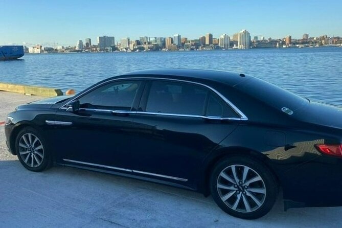 Halifax YHZ Airport Pre-Arranged Luxury Sedan Service - Key Points