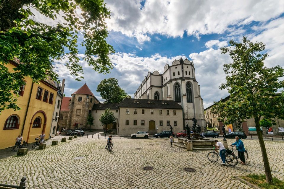 Halle: Private Guided Walking Tour - Key Points