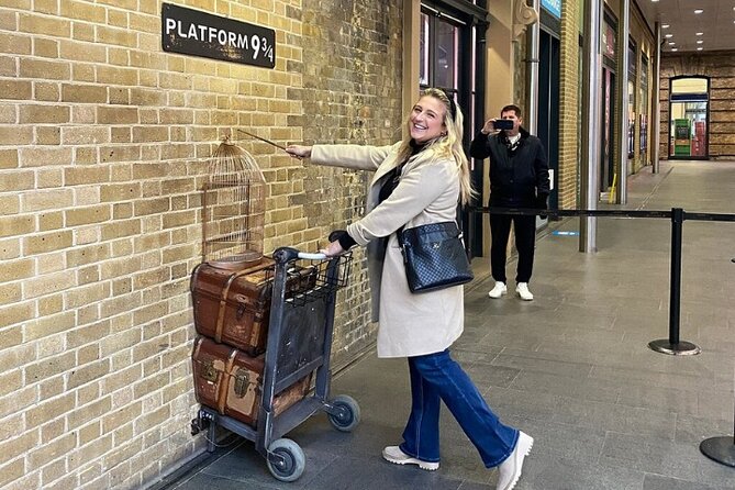 Harry Potter Walking Tour With Platform 9 3/4 - Key Points