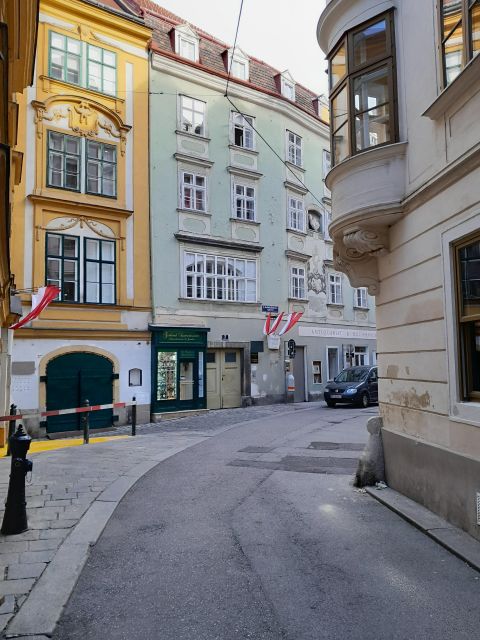 Hidden Corners of Vienna Private Walking Tour - Key Points