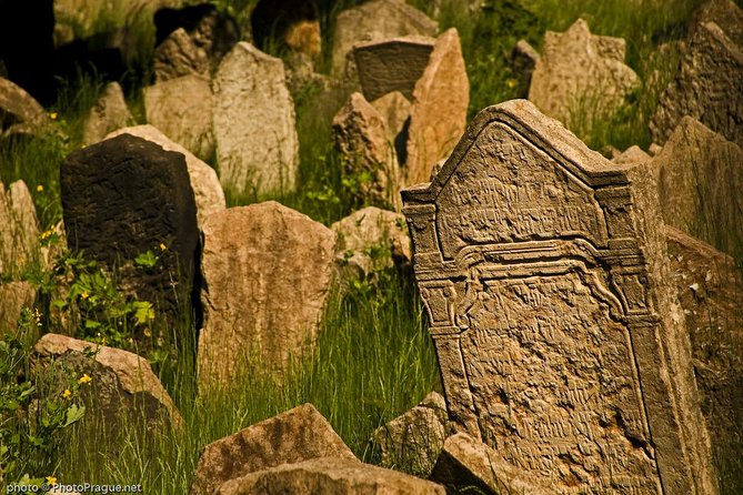 Historic Prague Jewish Quarter Walking Tour in English - Key Points