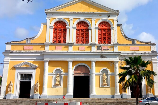 Historic Walking Tour of Pointe-À-Pitre With Guide in English - Key Points