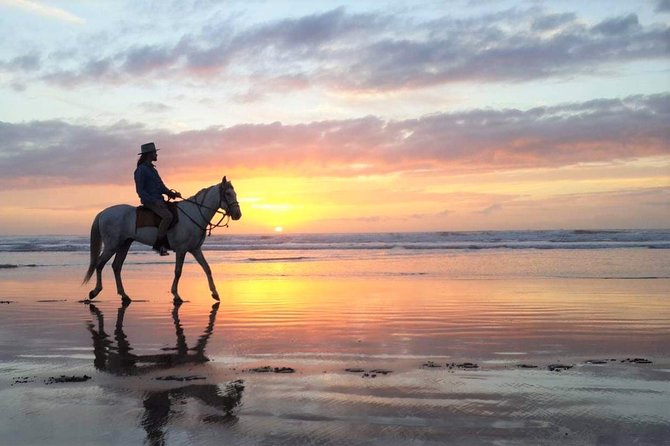 Horse Riding At Sunset For 2 Hours Key Points