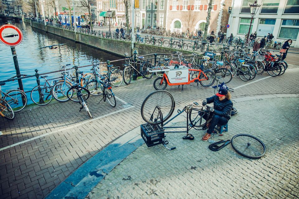 Humans of Amsterdam - Small Group Cultural Walking Tour - Key Points