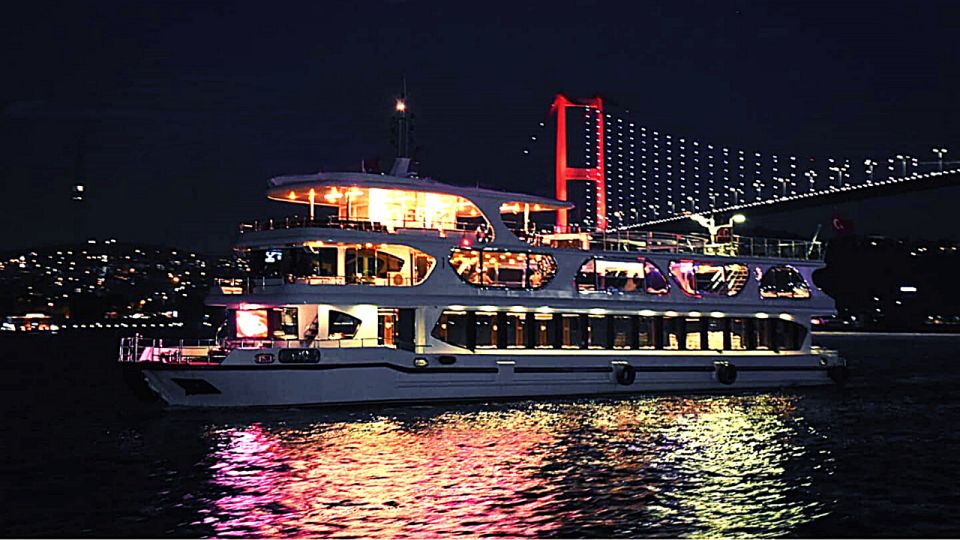 Istanbul: Bosphorus Dinner Cruise With Drinks & Turkish Show - Key Points