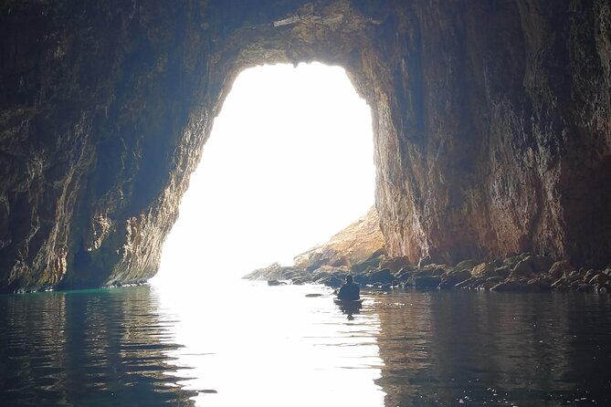 Kayak Dénia Between Caves Key Points