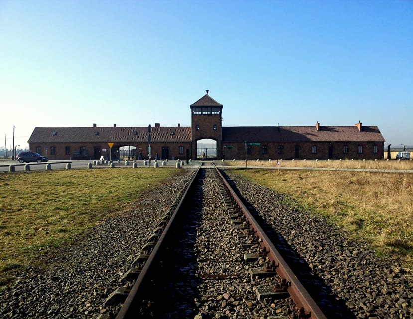 Krakow: Auschwitz-Birkenau Memorial Tour With Optional Lunch - Key Points