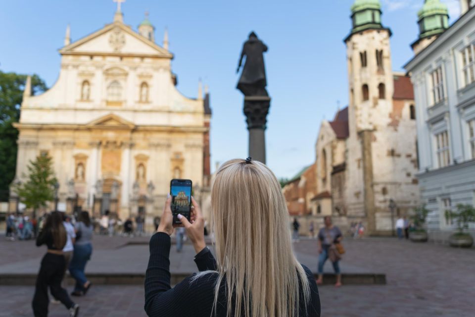 Krakow: Private Exclusive History Tour With a Local Expert - Key Points