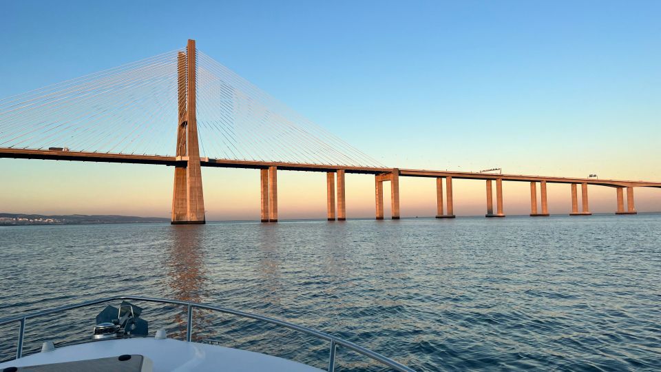 Lisbon Boat Tour From Parque Das Nações (Short Version) - Key Points