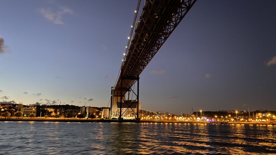 Lisbon: Exclusive Night Tour - Key Points