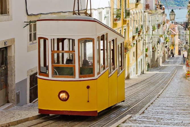 Lisbon in One Day Historic Private Tour - Tour Overview