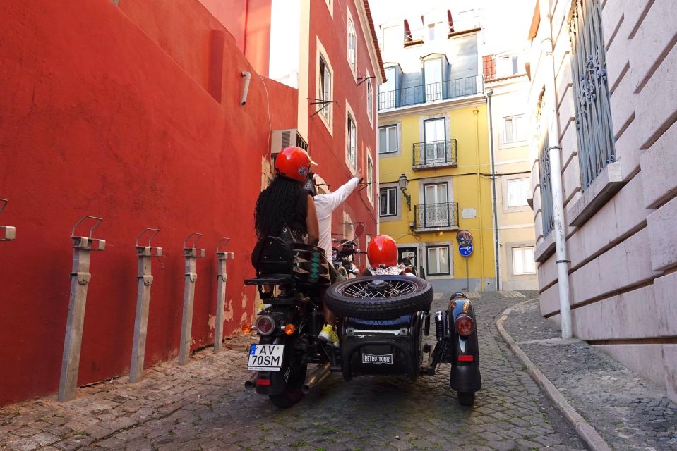 Lisbon: Private Sidecar Tour 3h30 - Key Points