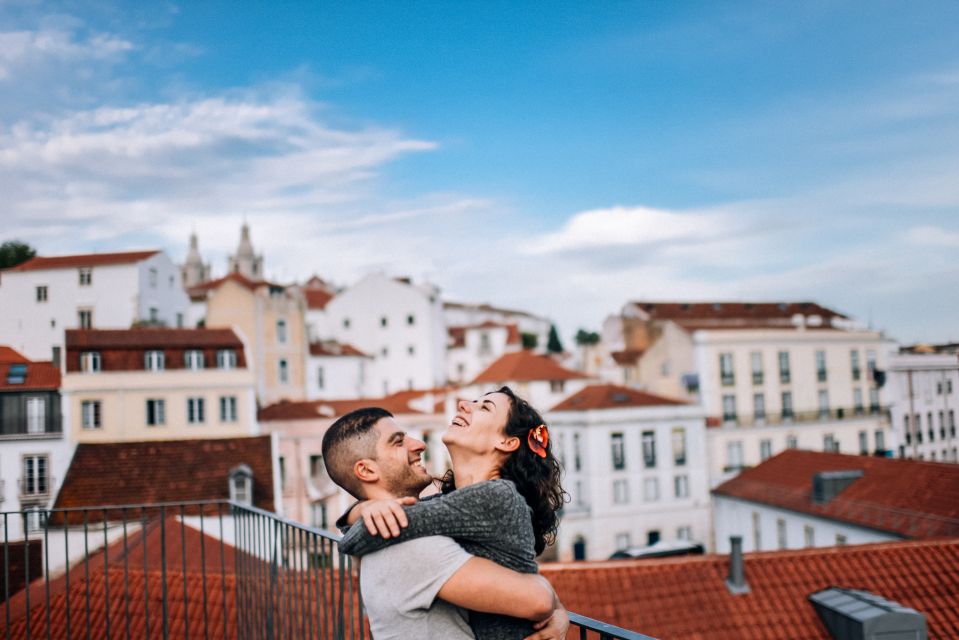 Lisbon: Professional Photoshoot at Alfama - Key Points