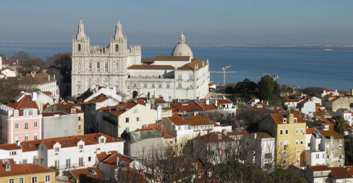 Lisbon: Tower of Saint George's Castle Church Ticket & Drink - Key Points