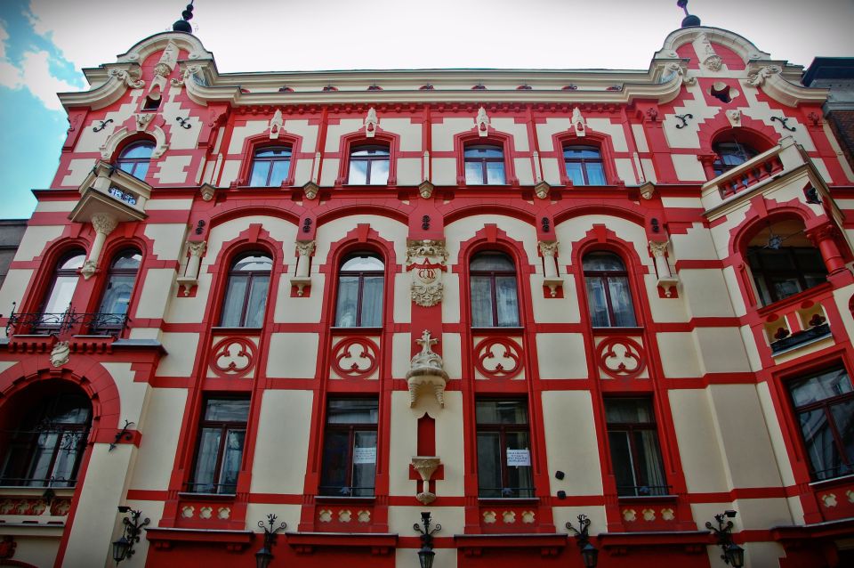 Lodz: Private City Walking Tour - Key Points