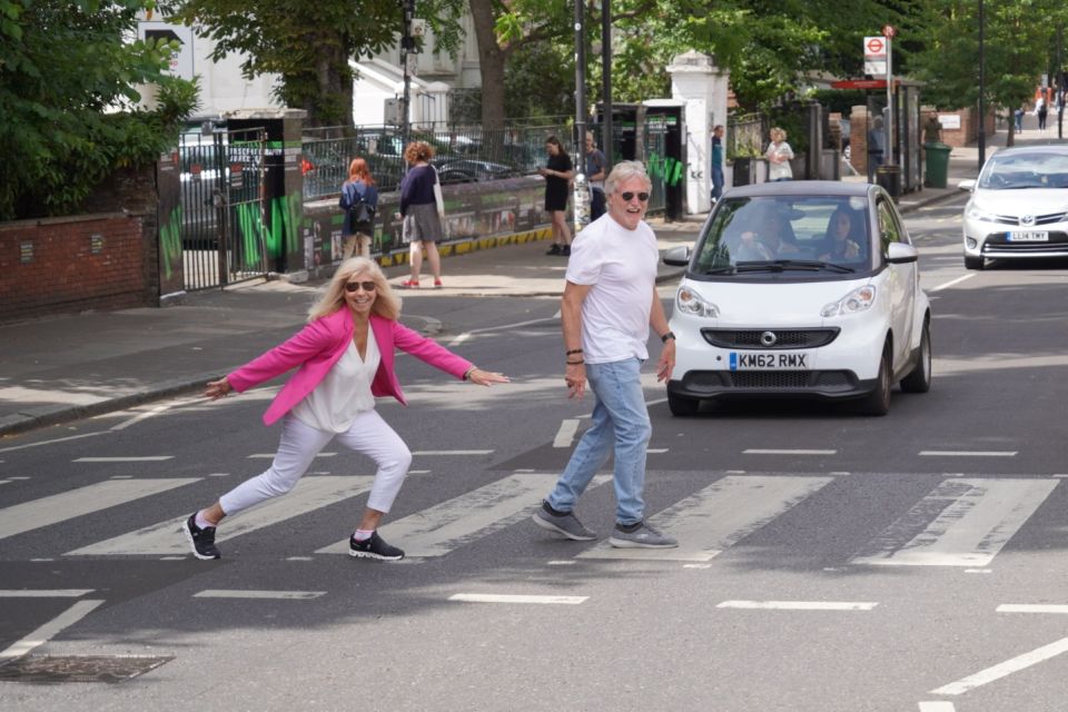 London: Beatles Walking Tour With Celebrity Guide and Bar - Key Points