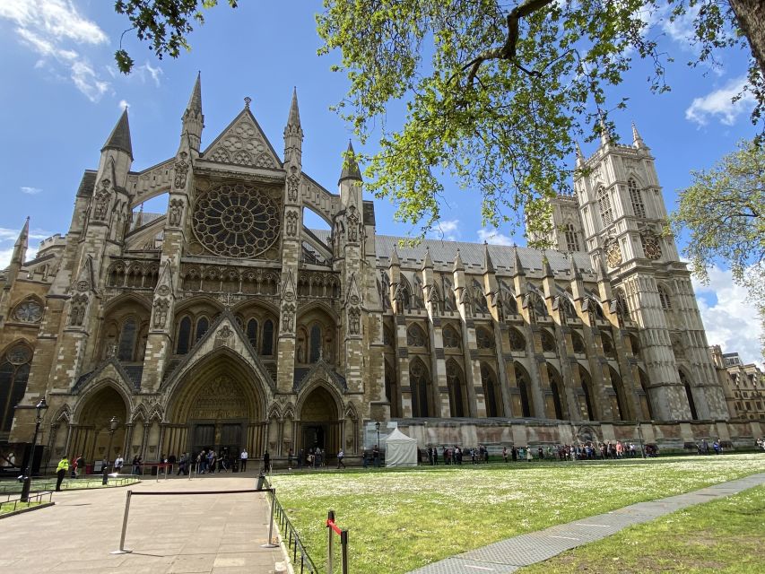 London: Guided Westminster Abbey Tour and Refreshments - Key Points