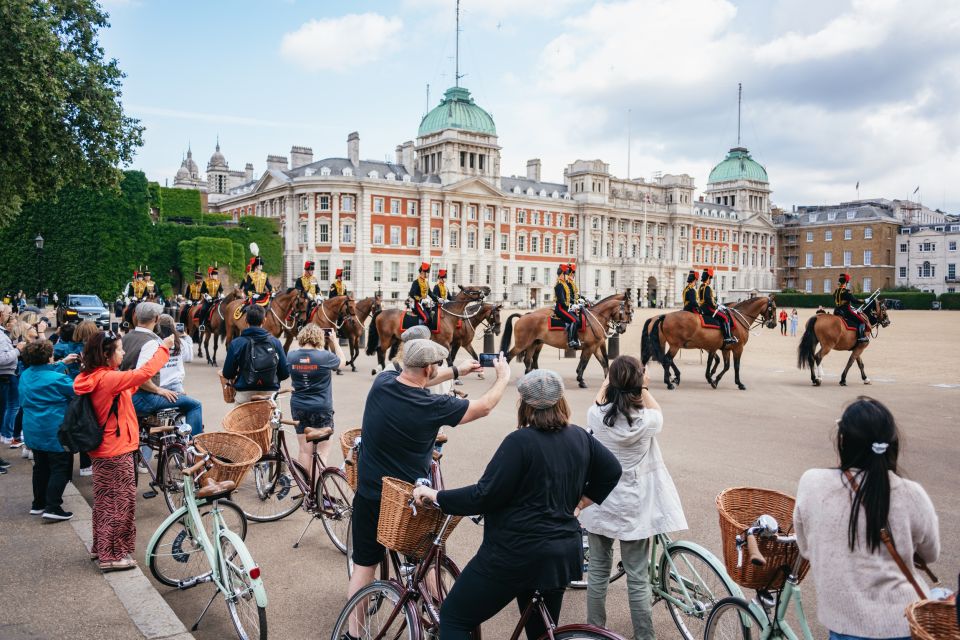 London: Landmarks and Gems Bike Tour - Key Points