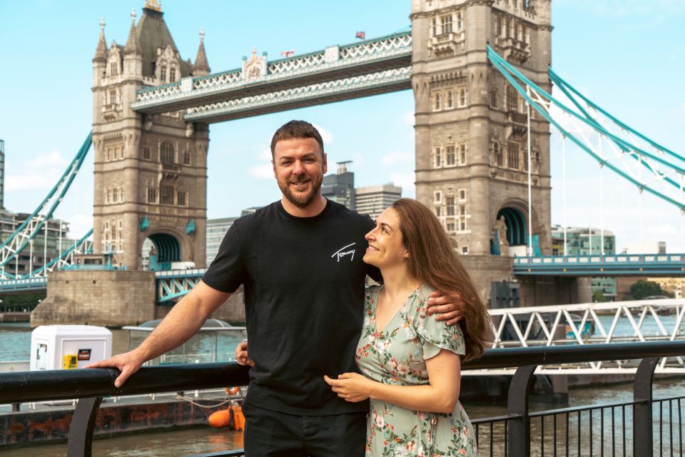 London: Professional Photoshoot at Tower Bridge - Key Points