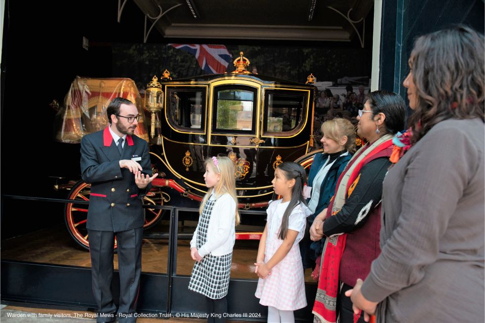 London: Royal Walking Tour With Palace or Mews Options - Key Points