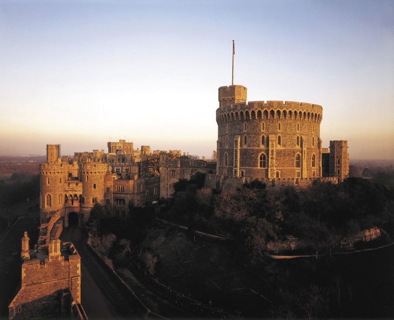 London: Transfer to Southampton With Windsor Castle Visit - Key Points