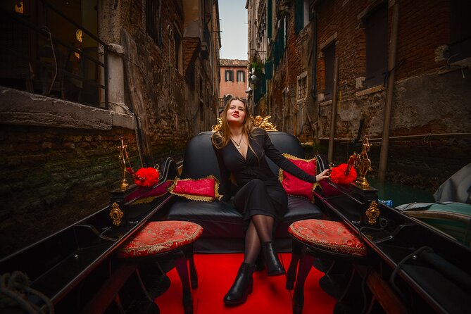 Luxurious Photoshoot in Venice - Key Points