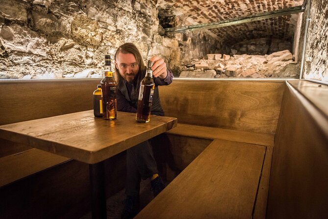 Luxury Whisky Tasting in Edinburghs Underground Vaults - Key Points