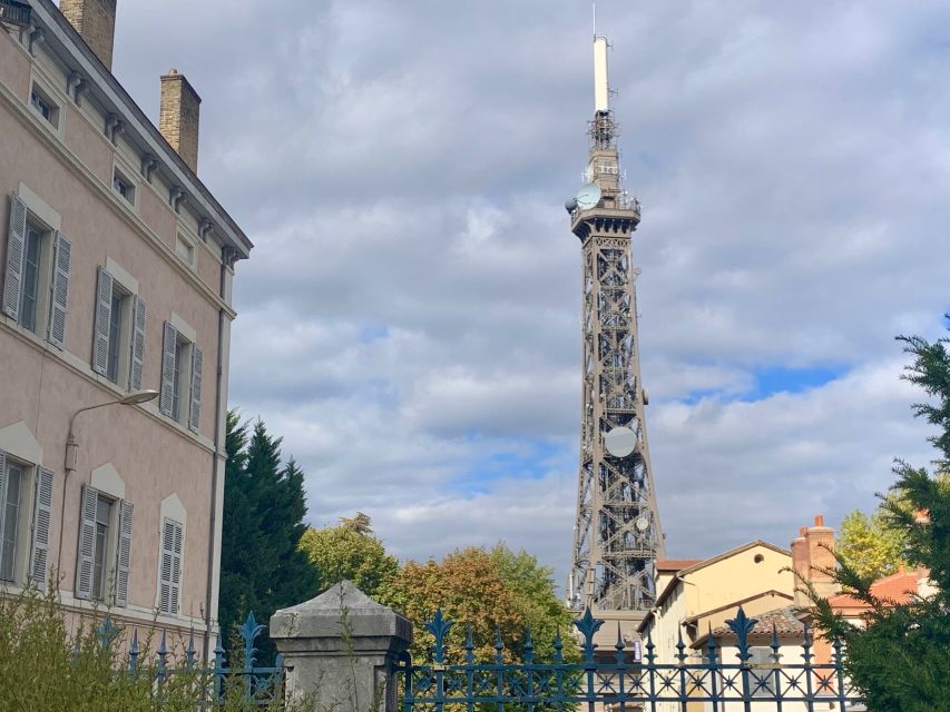 Lyon: Fourvirė District Smartphone Audio Walking Tour - Key Points