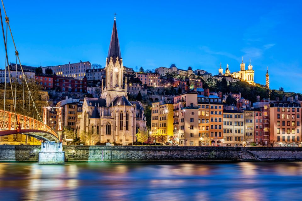 Lyon Highlights Self-Guided Scavenger Hunt and Walking Tour - Key Points