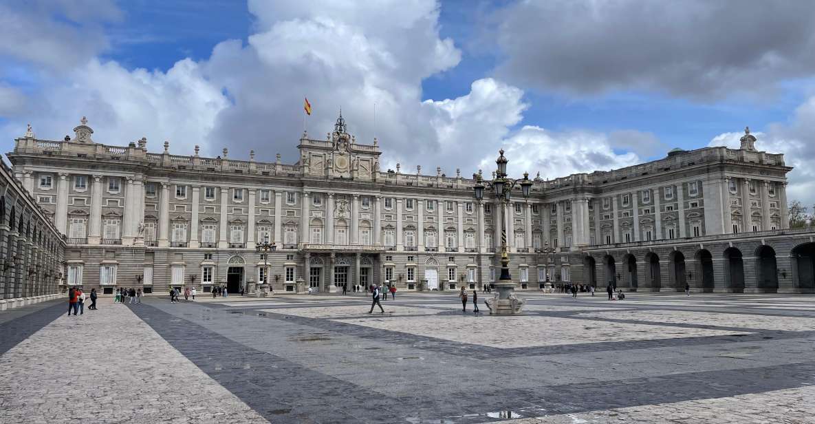 Madrid: Royal Palace Tour - Semi Private or Private - Key Points