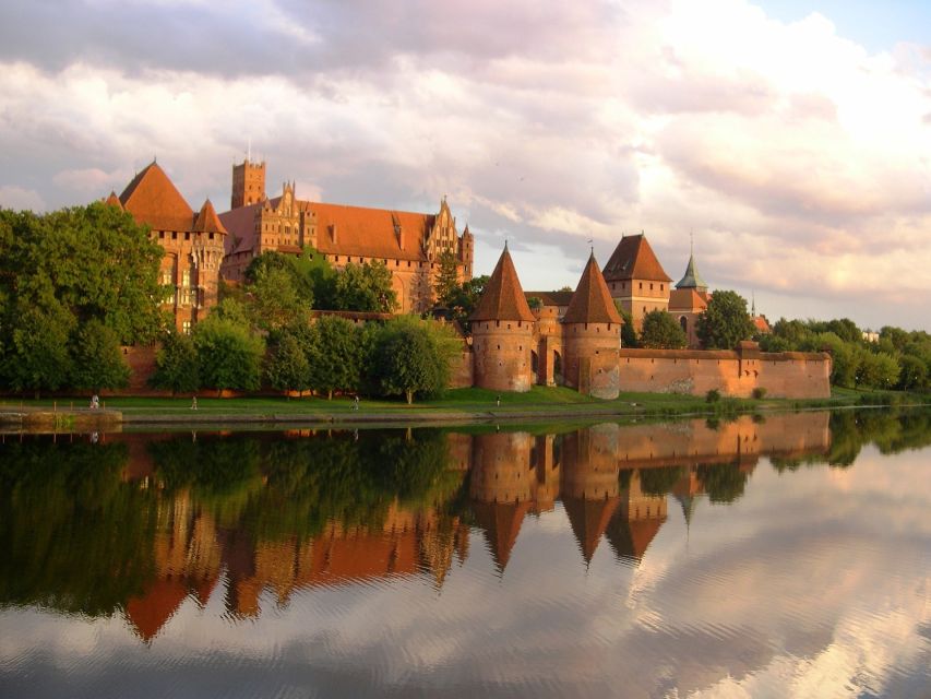 Malbork Castle Tour: 6-Hour Private Tour - Key Points