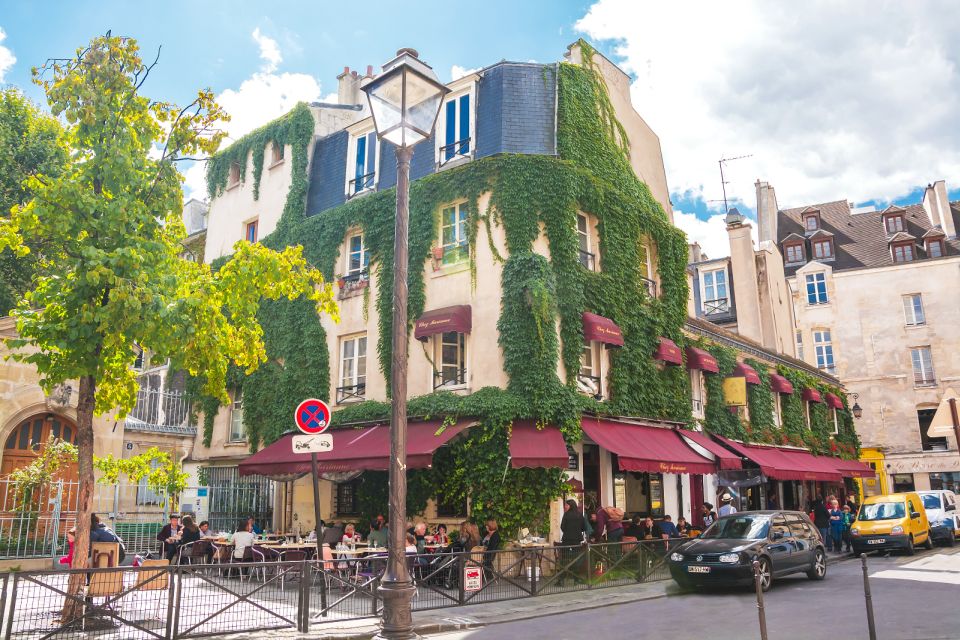 Marais District of Paris Guided Walking Tour - Key Points