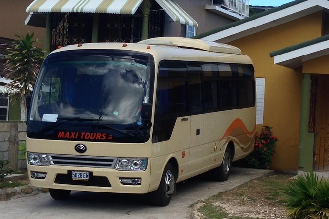 MBJ Airport Round Trip Private Transfer for Runaway Bay Hotels - Key Points