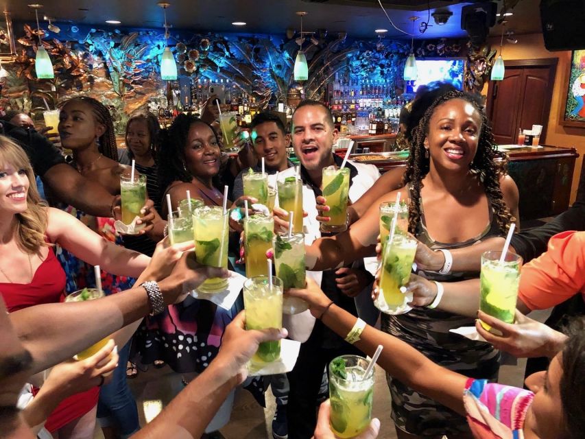 Miami: Salsa & Bachata Lessons, Mojito, 3 Appetizers, & Club - Key Points